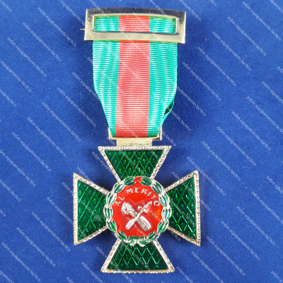 MEDALLA AL MERITO DE LA GUARDIA CIVIL DISTINTIVO ROJO