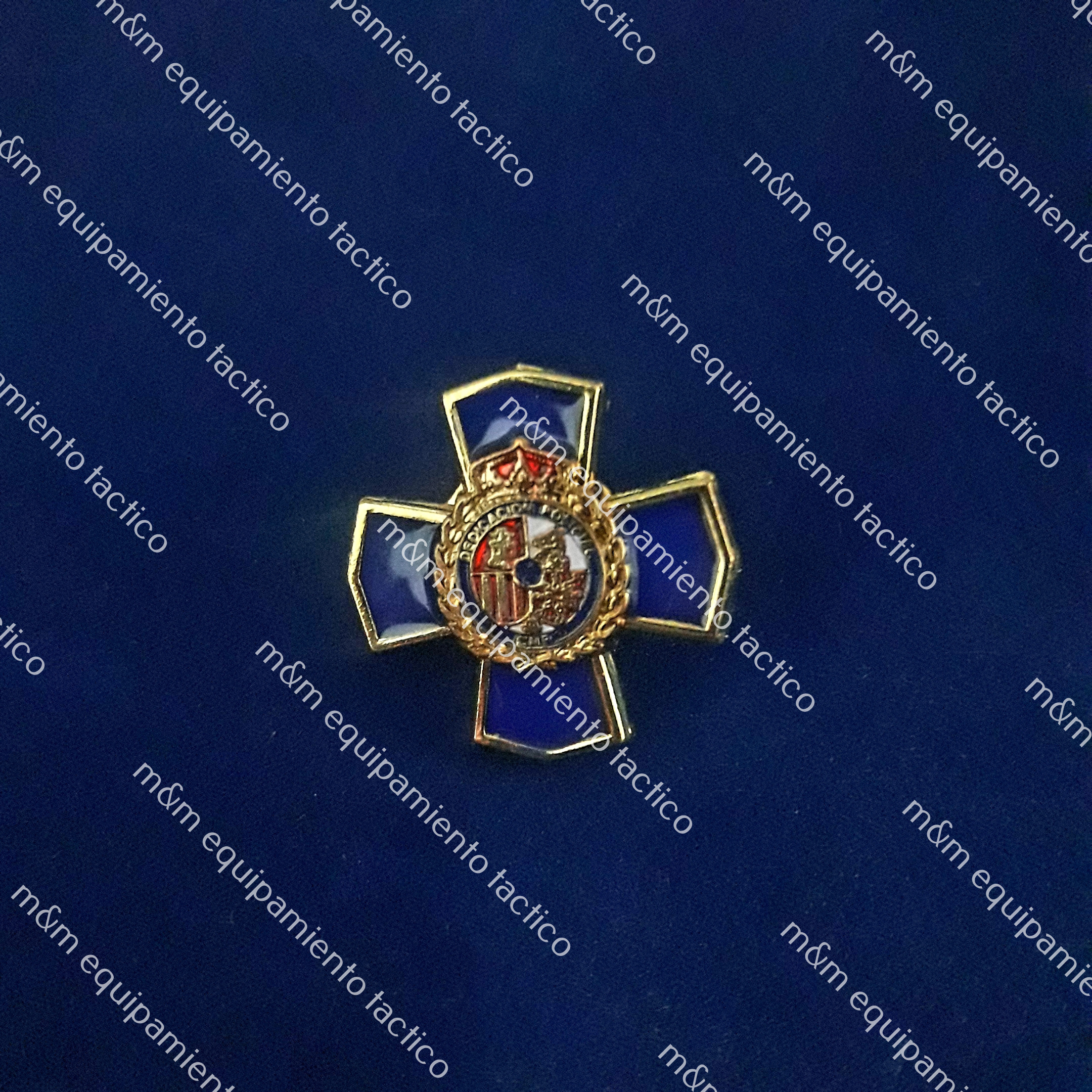 PIN SOLAPA DEDICACIÓN AL SERVICIO POLICIAL XXX AÑOS